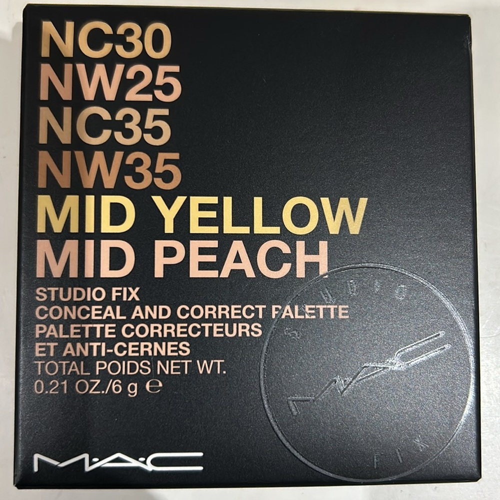MAC: STUDIO FIX CONCEAL AND CORRECT PALETTE - Medium